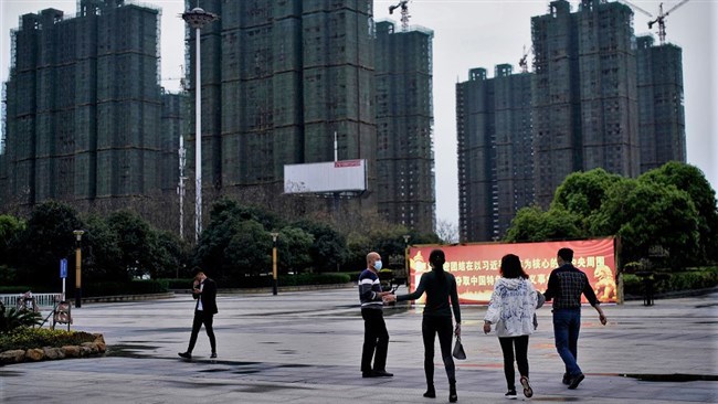 هم‌زمان با تلاش‌های چین برای عقب‌نشینی از سرکوب بخش املاک و مسکن و احیای اقتصادی، سه شهر بزرگ چین به‌تازگی محدودیت‌های خرید خانه را برای شهروندان لغو کرده‌اند.