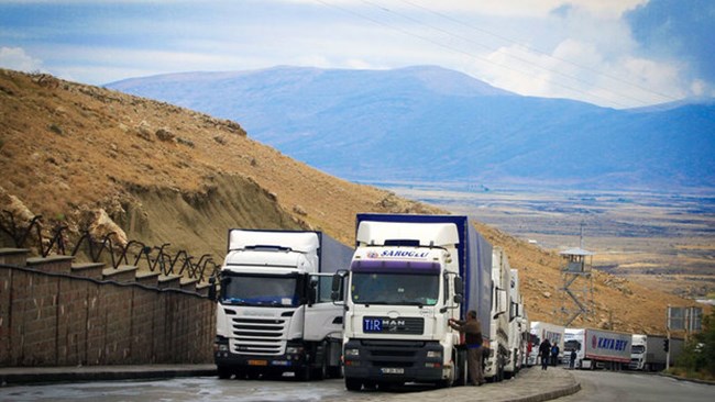در ۱۰ ماهه سال جاری ترانزیت خارجی از مسیر ایران به ۱۴ میلیون و ۲۰۰ هزار تن رسیده است.