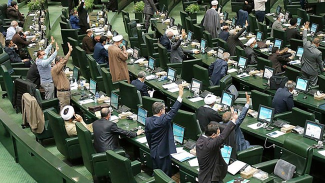 اولین و مهم‌ترین گام برای دستیابی به قوانین و مقررات باکیفیت، تبیین نگرشی صحیح به مقوله قانون‌گذاری در جهان مدرن است. در این گزارش واکنش‌ها نسبت به تورم قوانین در ایران، تبیین شده است.