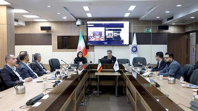 در نشست کارگروه شورای گفت‌وگو ضمن انتقاد از وضعیت آزادسازی محدوده‌های معدنی، لزوم اصلاح مواد 24، 25 و 26 آیین‌نامه اجرایی قانون معادن مورد تأکید قرار گرفت.