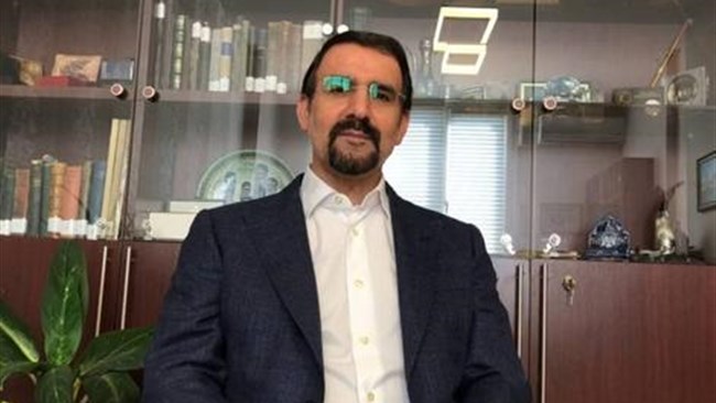 معاون سیاسی دفتر رئیس‌جمهور در پیامی نوشت که براساس برآورد و جمع‌بندی یک پژوهشکده معتبر کشور، در فیلترینگ درازمدت هیچ نتیجه و فایده‌ای نیست.