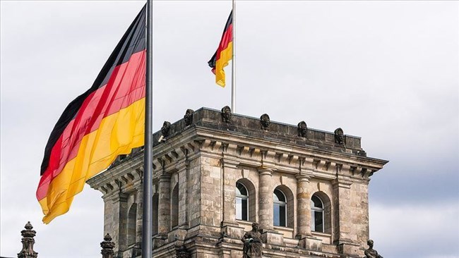 بوندس بانک آلمان نسبت به دومین ۳ ماهه متوالی رشد منفی در ابتدای سال ۲۰۲۴ هشدار داده و اعتصابات مکرر را به‌عنوان یکی از عوامل این رشد منفی نام برده است اما هم‌زمان احتمال وقوع رکودی پایدار یا شدید را رد کرد.