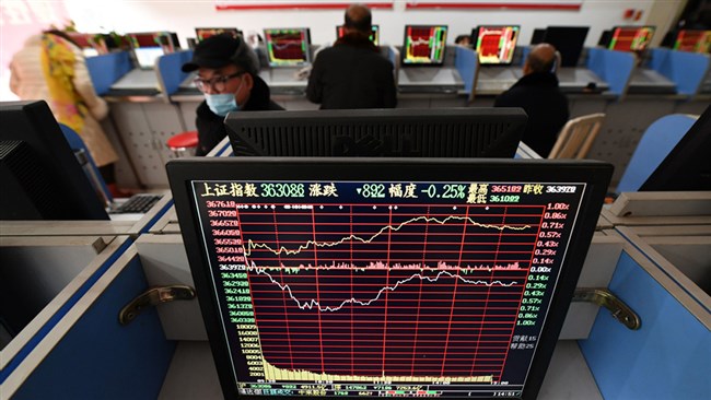 نتایج یک نظرسنجی جدید نشان می‌دهد که شرکت‌های کوچک «ازنظر مالی ناسالم» در چین، با مشکل جدی جریان نقدینگی مواجه هستند و تهدیدی برای سرنگونی دومینووار بیشتر در اقتصاد چین به شمار می‌روند.