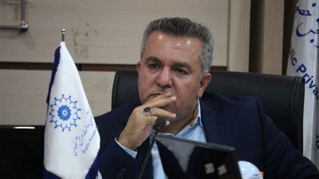 رئیس اتاق بوشهر با اشاره به اینکه اجرا نشدن مصوبه دولت برای انتقال کالا به منطقه ویژه 2 بوشهر، مشکلات زیادی برای فعالان اقتصادی ایجاد کرده است، اجرای کامل این مصوبه را خواستار شد.