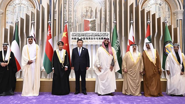 کشورهای عربی به همکاری با چین اقبال نشان داده‌اند. امضای 19 توافقنامه میان امارات متحده و چین، نشان‌دهنده مسیری امیدوارکننده برای این کشور در جهت افزایش همکاری‌های اقتصادی با شورای همکاری خلیج فارس است.
