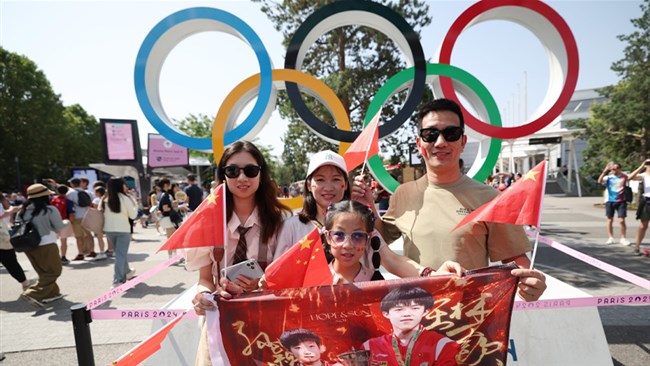 برگزاری بازی‌های المپیک 2024 علاوه بر افزایش قابل توجه سفر گردشگران چینی به فرانسه، رونق اقتصاد ورزش در چین را به همراه داشته است.