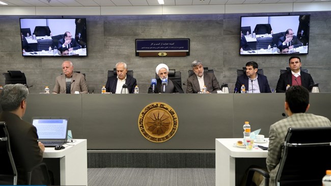 در نود و دومین نشست کمیته حمایت از کسب‌وکار موضوع افزایش هزینه برق مشترکین صنعتی توسط وزارت نیرو بررسی شد؛ دیوان عدالت اداری حکم به توقف این بخش‌نامه داده است.