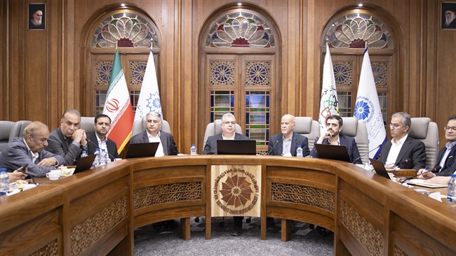 صد و هفتمین نشست شورای گفتگوی دولت و بخش خصوصی استان یزد با حضور معاون وزیر صمت و رئیس سازمان توسعه تجارت به میزبانی اتاق یزد برگزار شد.