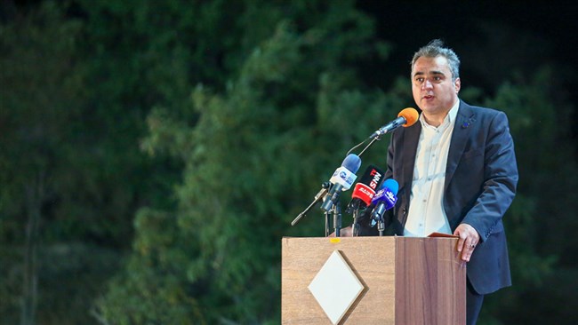 رئیس اتاق بازرگانی، صنایع، معادن و کشاورزی شهرکرد از توسعه صادرات بادام و برنامه‌های اتاق شهرکرد در مسیر تحول اقتصادی استان خبر داد.