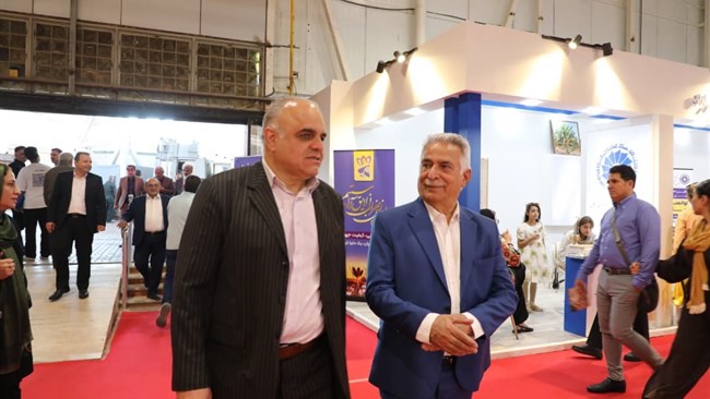 محمدرضا بهرامن، نایب‌رئیس اتاق ایران، در بازدید از نمایشگاه بین‌المللی «شیرازاکسپو» بر ضرورت برنامه‌ریزی هوشمند تجاری و نقش نمایشگاه‌های تخصصی در شناسایی ظرفیت‌های صادراتی تأکید کرد.