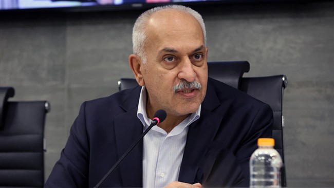 کیوان کاشفی، عضو هیات رئیسه اتاق ایران، تغییر رویکرد حاکمیت از «کنترل» فضای مجازی به این سمت که چطور می‌توانیم از این ظرفیت برای بزرگ‌تر کردن کیک اقتصاد ایران استفاده کنیم را ضروری می‌داند.