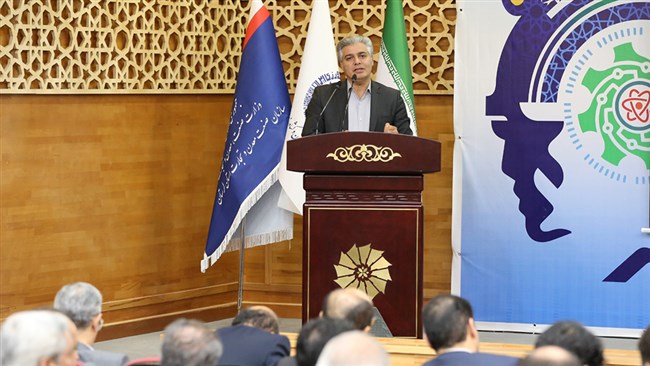 همایش روز ملی صنعت و معدن استان لرستان با حضور فعالان اقتصادی، صنعتگران، مسئولان استانی و  معاون برنامه‌ریزی، نوآوری و هوشمندسازی وزارت صمت در محل اتاق خرم آباد برگزار شد.