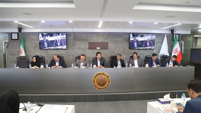 معاون وزیر کشور در جلسه کمیسیون صنایع غذایی اتاق ایران بر لزوم فعال‌سازی ظرفیت‌های بلااستفاده تأکید کرد و از آمادگی این وزارتخانه برای رفع موانع در سطح استان‌ها خبر داد.