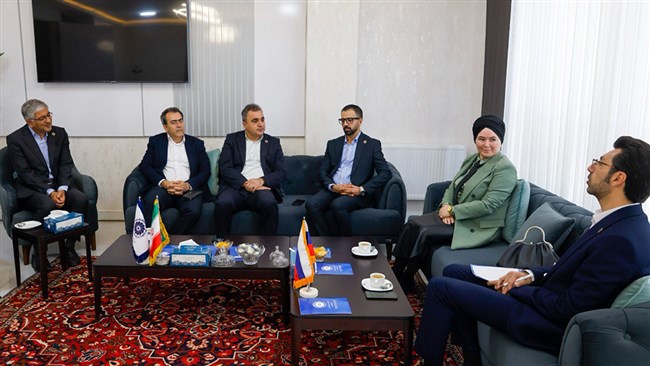 رئیس مرکز دیپلماسی عمومی بریکس پلاس تاکید بر اینکه مناطق بسیار زیبایی در ایران و چهارمحال و بختیاری وجود دارد، اظهار کرد: می‌توان مناطق گردشگری این استان را برای گردشگران روسی معرفی کرد.