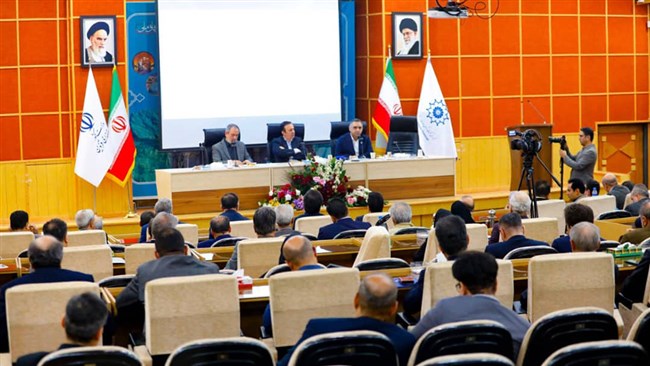 در نشست شورای گفت و گوی استان قزوین، دوموضوع معافیت عوارض شهرداری برای  واحدهای گردشگری استان قزوین وتعیین وضعیت حق بیمه نصب و راه اندازی ماشین آلات(داخلی و خارجی) موردبررسی قرار گرفت.