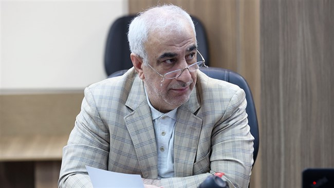 فرج‌الله معماری رئیس کمیسیون اقتصاد کلان اتاق ایران در یادداشتی صادرات غیرنفتی را مسیر نجات اقتصاد ملی می‌داند هرچند سهم آن از تولید ناخالص داخلی، به‌رغم شعارها، در سطحی پایین باقی مانده است.