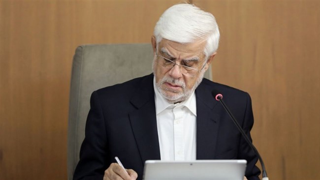 اتاق ایران با ارسال نامه‌ای به معاون اول رئیس‌جمهور ضمن تشریح اهمیت تأمین کالاهای اساسی، رفع مشکل تأمین‌کنندگان بخش خصوصی را خواستار شد و محمدرضا عارف به مسئولان ذی‌ربط دستور داد با قید فوریت این موضوع را پیگیری کنند.