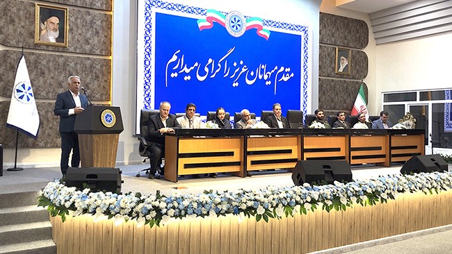 نایب‌رئیس اتاق ایران در نشست صمیمانه هیات رئیسه اتاق ایران با فعالان اقتصادی خراسان شمالی بر مشارکت بخش خصوصی در سرمایه‌گذاری و فراهم شدن زیرساخت‌های جذب سرمایه در استان‌ها تأکید کرد.