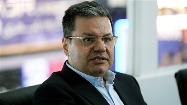 سعید ترکمان، عضو هیات نمایندگان اتاق ایران در یادداشتی به التهاب قیمت مواد اولیه در شرایط فعلی اقتصاد ایران پرداخته و با اشاره به فعالیت سامانه‌های متعدد، تقاطع‌گیری سامانه‌ها را در کاهش این التهاب مؤثر می‌داند.