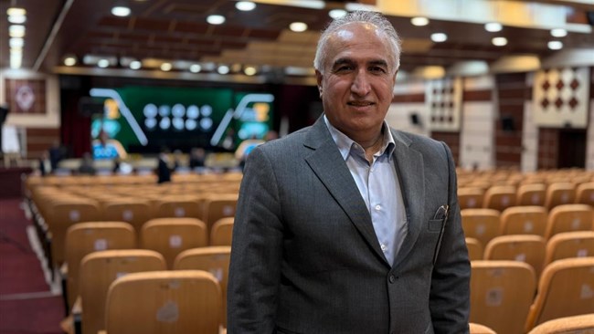 علی تقی‌پور رئیس اتاق ساری معتقد است توسعه صادرات نیازمند سرمایه‌گذاری بلندمدت در زیرساخت‌هاست و بدون آن زنجیره ارزش ناقص می‌ماند، بنابراین به الگوی جدید بانکی در حمایت از صادرات نیاز داریم.