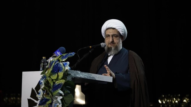 نماینده ولی فقیه در استان آذربایجان شرقی تاکید کرد که افراد با ظرفیت، توان و تجربه بالا در بخش خصوصی می‌توانند اقتصاد کشور را نجات دهند.