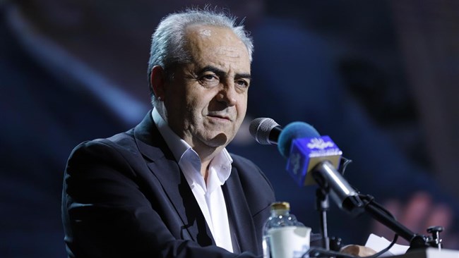 سرمست از اعطای مجوز واردات نهاده‌های دامی به فعالان اقتصادی آذربایجان شرقی خبر داد و گفت: این مجوز برای فعالیت در زمینه واردات ماشین‌آلات و نهاده‌های دامی است.