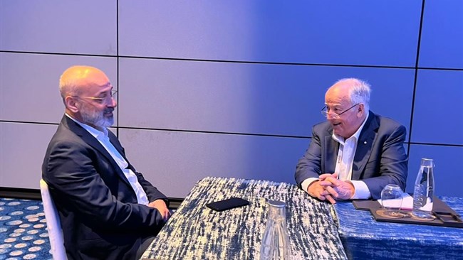 قدیر قیافه، نایب رییس اتاق بازرگانی، صنایع، معادن و کشاورزی ایران در حاشیه کنفرانس بین‌المللی CACCI با رئیس کنفدراسیون اتاق‌های بازرگانی و صنعت آسیا و اقیانوسیه دیدار و گفت‌وگو کرد.