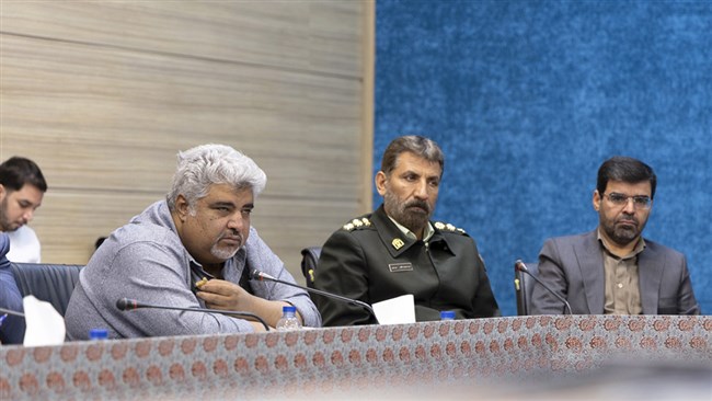 جلسه شورای گفت‌وگوی دولت و بخش خصوصی استان یزد با حضور مدیران ادارات و رؤسای سازمان‌ها و همچنین فعالان بخش خصوصی با موضوع حمل‌ونقل هوایی پیشرفته و پروژه انتقال آب در استانداری یزد برگزار شد.