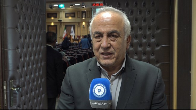 رئیس اتاق مشترک ایران و افغانستان با بیان اینکه افغانستان اکنون تبدیل به یک کارگاه بزرگ صنعتی و عمرانی شده است که ما سهم اندکی در آن داریم، تاکید کرد: برای حضور در بازار افغانستان راهی جز سرمایه‌گذاری مشترک نداریم.