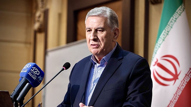 رییس اتاق ایران با تشریح جزییات توافقات گمرکی اتاق ایران و رییس گمرک، گفت: پیشنهاد اتاق ایران برای افزایش سقف زمانی معافیت از «تعیین ماهیت کالا» برای واردکنندگان خوشنام پذیرفته و مقرر شد مصوبات لازم در این زمینه اخذ شود.