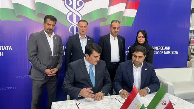 در حاشیه نمایشگاه ۲۰۲۵ تاجیکستان، تفاهم نامه همکاری جامع اقتصادی و تجاری اتاق بازرگانی، صنایع، معادن و کشاورزی قزوین و اتاق بازرگانی تاجیکستان به امضا رسید.