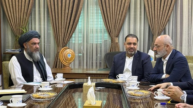 قدیر قیافه نایب‌رئیس اتاق ایران اجرای پروژه بیمارستانی در شهرهای مختلف افغانستان، ایجاد کارخانه‌های مشترک تولید دارو و تجهیزات پزشکی را در مسیر تقویت مناسبات ایران و‌ افغانستان پیشنهاد داد.