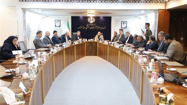 دبیر شورای‌عالی مناطق آزاد و ویژه اقتصادی با اشاره به اهمیت حضور ساختاری بخش خصوصی در مناطق آزاد، پیشنهاد داد در مناطق آزاد اتاق‌های مستقل بازرگانی ایجاد شود.