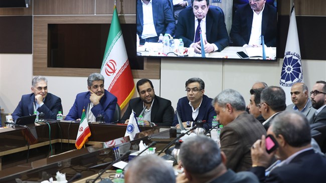 روسای چهار کمیسیون‌ تخصصی اتاق بازرگانی، صنایع، معادن و کشاورزی ایران در نشست مشترک با مسئولان ستاد مبارزه با قاچاق و سازمان تعزیرات حکومتی، بر ضرورت بازنگری جدی در قانون مبارزه با قاچاق کالا و ارز تاکید کردند.