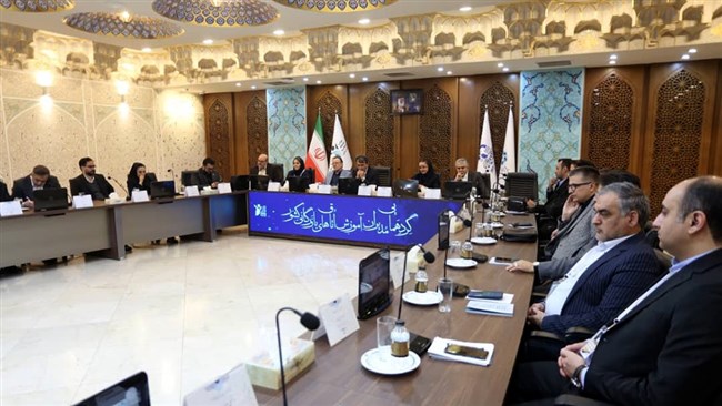 نشست مدیران آموزش اتاق‌های بازرگانی سراسر کشور با محوریت بررسی ساختارهای آموزشی، استانداردسازی دوره‌ها، به ‌اشتراک‌گذاری تجربه‌های استانی و نقش آموزش در توسعه زیست‌بوم کسب‌وکار، در اتاق اصفهان برگزار شد.