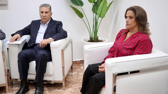 رییس اتاق ایران در دیدار وزیر تجارت داخلی کوبا خواستار شد تا بسته پیشنهادی دولت کوبا برای سرمایه‌گذاری فعالان اقتصادی ایران با توجه به نیازها و اولویت‌های کشور کوبا تدوین ارائه شود.