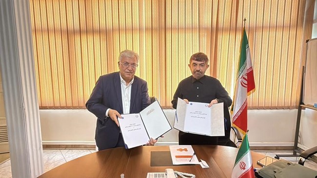 رئیس اتاق بازرگانی تبریز از امضای تفاهم‌نامه همکاری میان اتاق بازرگانی تبریز و ستاد آبادانی و پیشرفت ۴۰۴۰ منظومه روستایی، در راستای اجرای سیاست‌های کلی نظام، مبنی بر توانمندسازی محرومان و ارتقای معیشت روستاییان خبر داد.