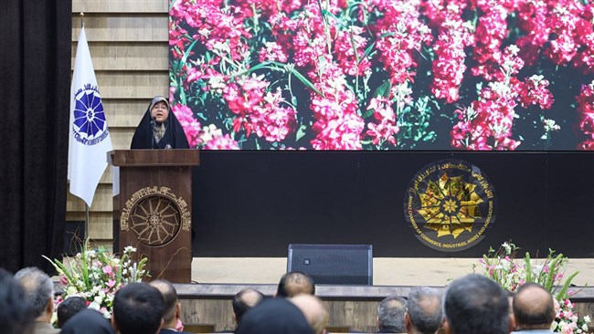رئیس اتاق اهواز با پیشنهاد طرح «محور مقاومت اقتصادی مشترک» میان خوزستان، بصره و میسان گفت: تجمیع ظرفیت‌های خوزستان با استان‌های بصره و میسان می‌تواند این ناحیه را به بلوک قدرتمند تولیدی و تجاری تبدیل کند.