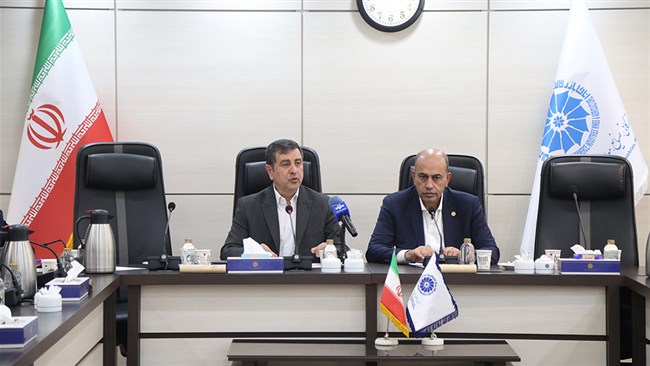 اعضای کمیسیون حمل‌ونقل و لجستیک اتاق ایران در تازه‌ترین نشست با اشاره به سیاست‌های کلی اقتصاد دریامحور که از سوی رهبری ابلاغ شده است، از عدم تدوین نقشه راه برای اجرای این سیاست‌ها انتقاد کردند.