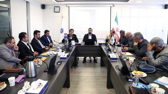 علی نقوی، رئیس کمیسیون احداث و صدور خدمات فنی و مهندسی اتاق ایران، تاکید کرد: هرجا بخش خصوصی در جایگاه پرچم‌دار قرار گرفته، تعاملات بین‌المللی از سطح شعار عبور کرده و به پروژه‌های واقعی، پایدار و سودآور تبدیل شده است.