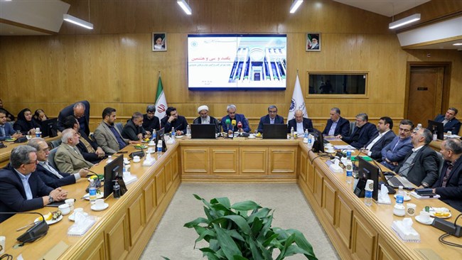 صدوسی‌وهشتمین نشست شورای گفت‌وگوی خراسان رضوی با حضور وزیر امور اقتصادی و دارایی و رئیس اتاق ایران، فرصتی برای طرح مهم‌ترین چالش‌ها و مطالبات اقتصادی استان بود.