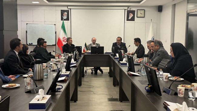 به همت کمیسیون استاندارد، محیط زیست، توسعه پایدار و آب اتاق ایران مقرر شد کمیته‌ای با هدف بررسی و بازنگری در کدهای آیسیک فعالیت‌های اقتصادی بین اتاق ایران، وزارت صمت و مرکز آمار تشکیل شود.