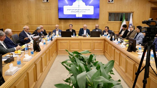 پیرو نشست مشترک مدیران مالی و خزانه‌داران اتاق‌های سراسر کشور به میزبانی اتاق مشهد، کارگاه آموزشی بودجه‌ریزی مالیاتی با حضور اعضای هیات رئیسه و دبیرکل اتاق ایران برگزار شد.