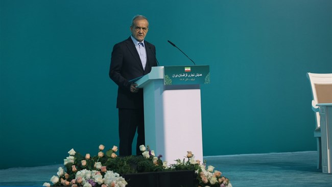 رئیس‌جمهور گفت: می‌خواهیم میان بخش‌های خصوصی ایران و قزاقستان شبکه‌ای پایدار از همکاری و سرمایه‌گذاری متقابل ایجاد کنیم. ایران از هر طرح مشترکی که به افزایش رفاه مردم دو کشور منجر شود حمایت می‌کند.