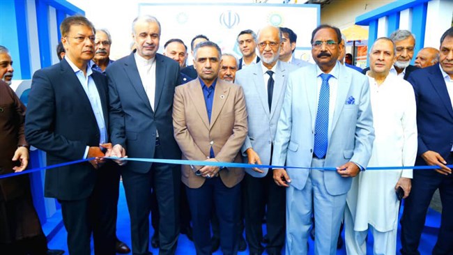 آیین گشایش رسمی افتتاحیه نمایشگاه توانمندی‌های صادراتی استان قزوین در پاکستان با حضور جمعی از مسئولان اقتصادی ،دیپلماسی و پارلمانی دو کشور برگزار شد.