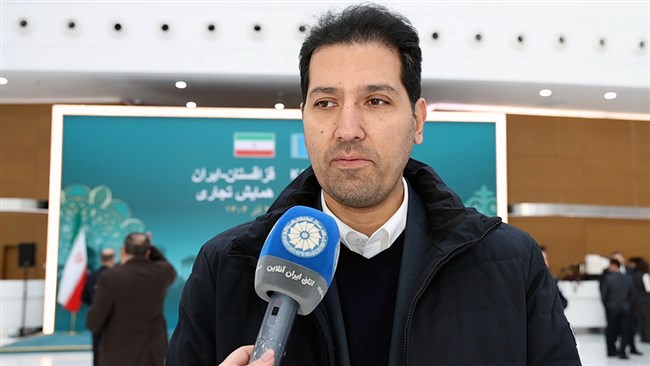 رئیس کمیسیون صنایع غذایی اتاق ایران، گفت: باید درباره تأمین پایدار مواد اولیه بتوانیم با رویکرد و نگرش جدیدی همکاری داشته باشیم و از جمله توسعه کشت فراسرزمینی را مد نظر قرار دهیم.