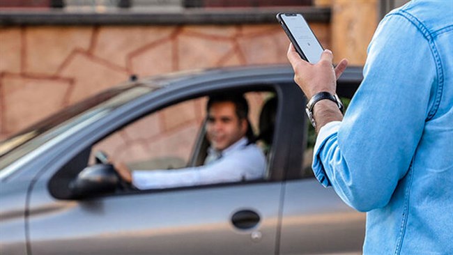 در نشست کارگروه تخصصی کمیته حمایت از کسب‌وکار اتاق ایران، نمایندگان بخش خصوصی و برخی نهادهای حاکمیتی با تأکید بر اختیاری بودن بیمه رانندگان سکوهای هوشمند در قانون برنامه هفتم، نسبت به تبعات اجباری شدن آن هشدار دادند.