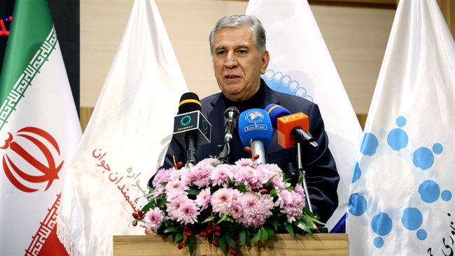 رییس اتاق بازرگانی، صنایع، معادن و کشاورزی ایران با اعلام آمادگی اتاق بازرگانی برای کمک به شرکت‌های دانش‌بنیان جهت شناسایی بازارها و ، گفت: تجاری‌سازی علم از خطوط مهم برای توسعه کشور محسوب می‌شود.