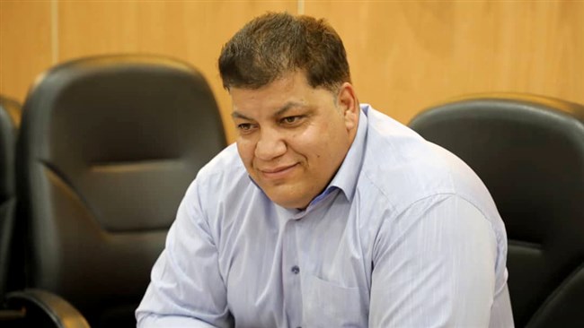 عضو هیات نمایندگان اتاق ایلام با انتقاد از روند پیمان سپاری ارزی در صادرات محصولات کشاورزی، گفت: کشاورزان ، صادرکنندگان و تولیدکنندگان زمین‌گیر شده‌اند و عملا امکان صادرات برای بخشی از فعالان این حوزه از بین رفته است.