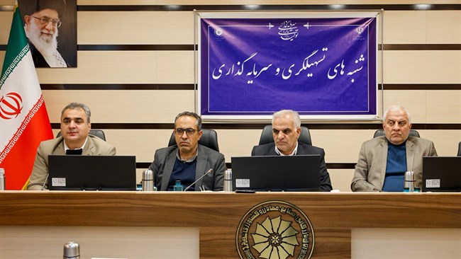 رئیس اتاق شهرکرد با تاکید بر اینکه نباید حقوق پایه اداره کار برای نیروهای ماهر و فنی و نیروهای بخش اداری یکسان باشد، گفت: حقوق پایه نیروی فنی و ماهر در حاضر در واحدهای تولیدی باید حداقل ۲۵ میلیون تومان باشد.